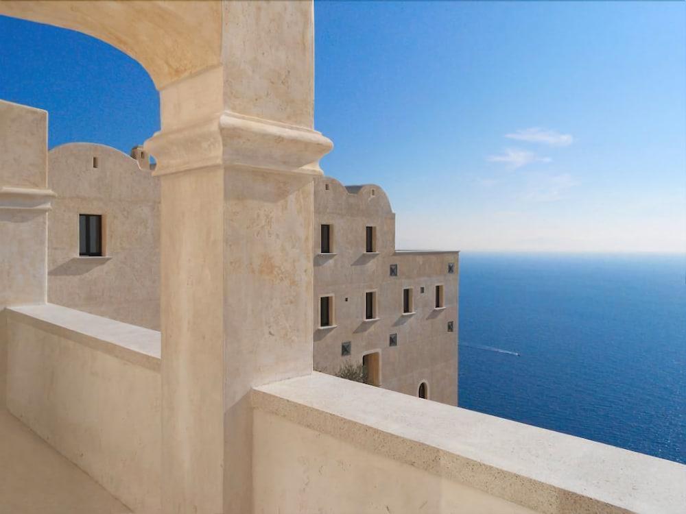 Monastero Santa Rosa & 5*