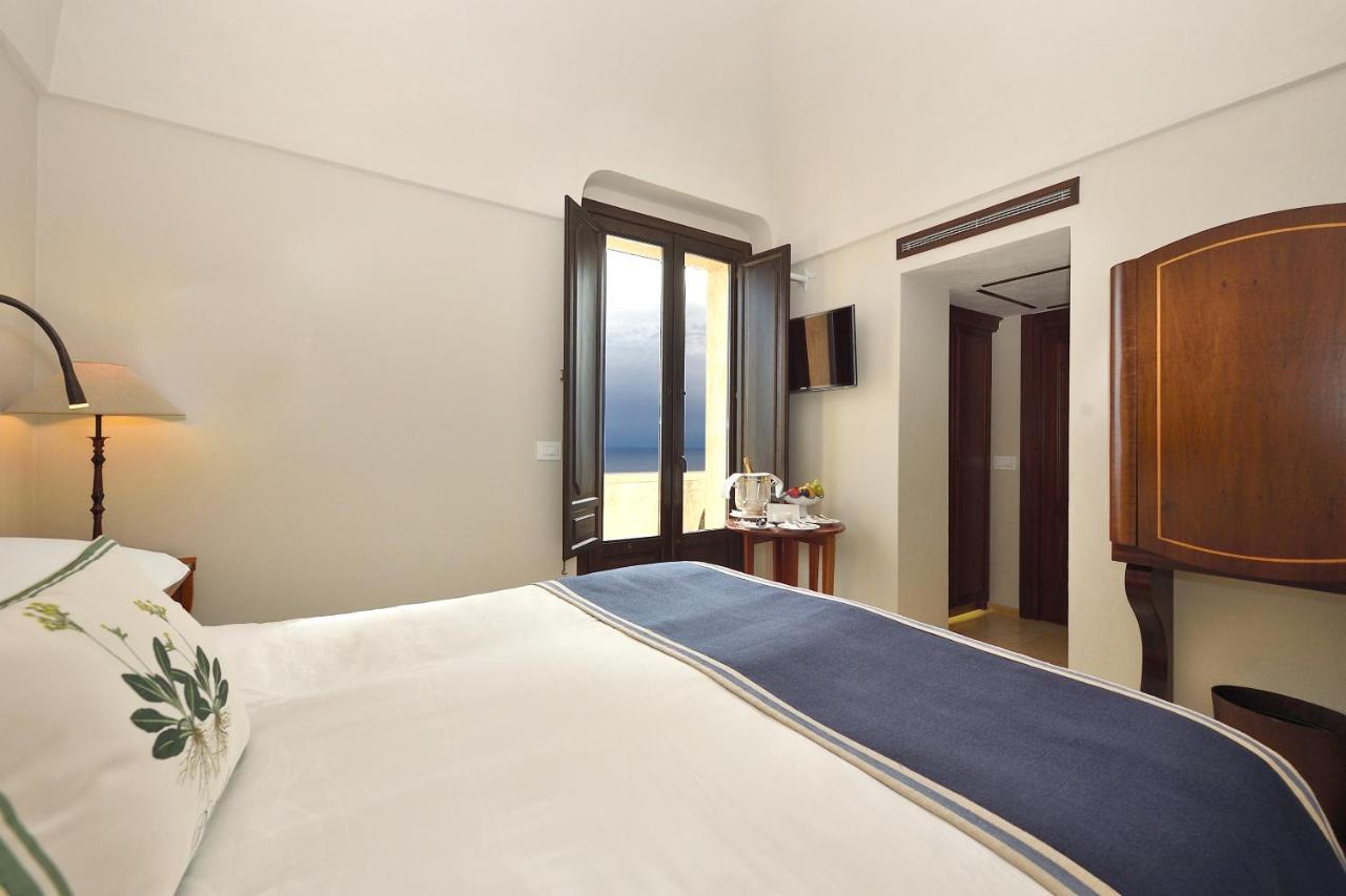Hotel Monastero Santa Rosa & 5*
